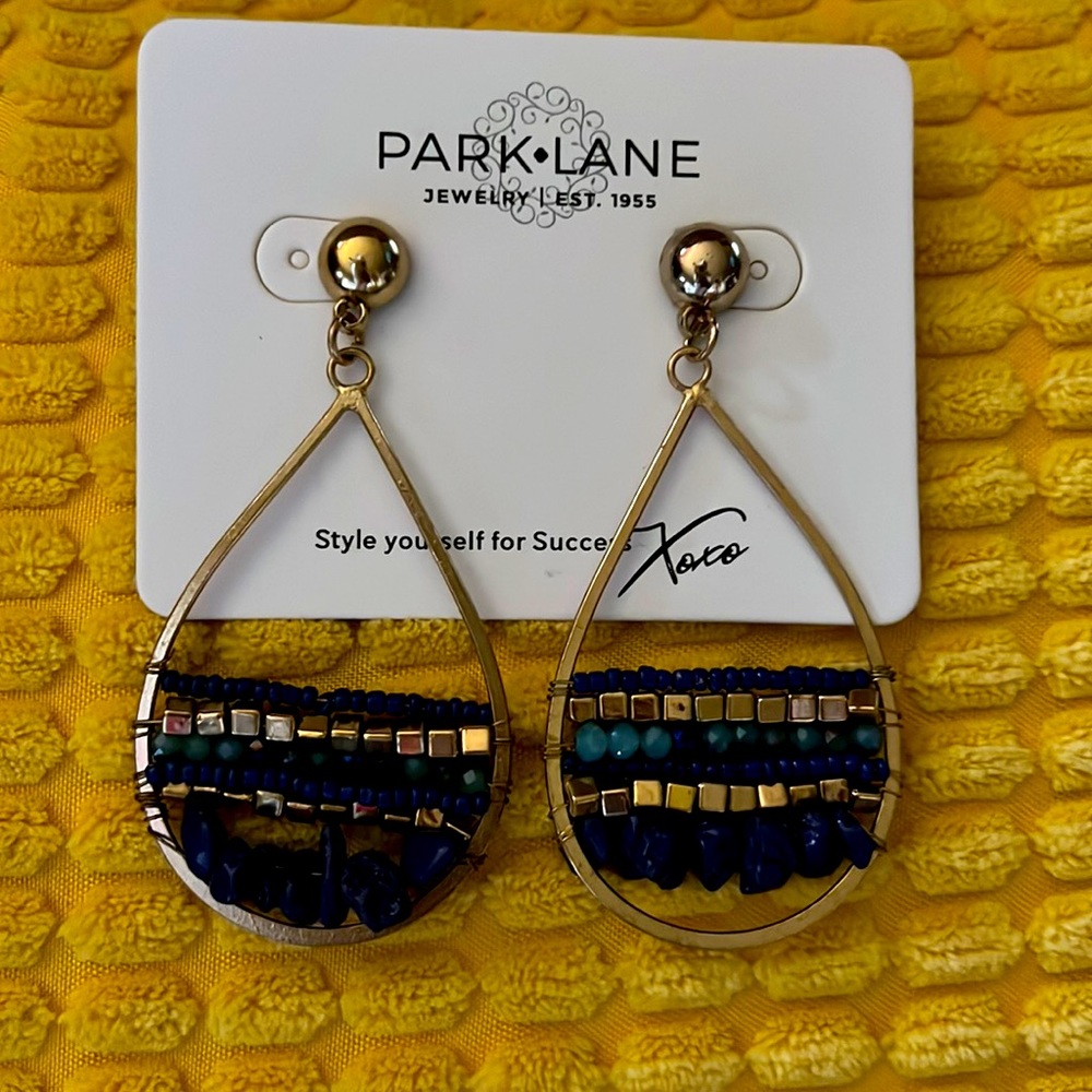 Park Lane Juniper earrings-NWT. Blue and gold